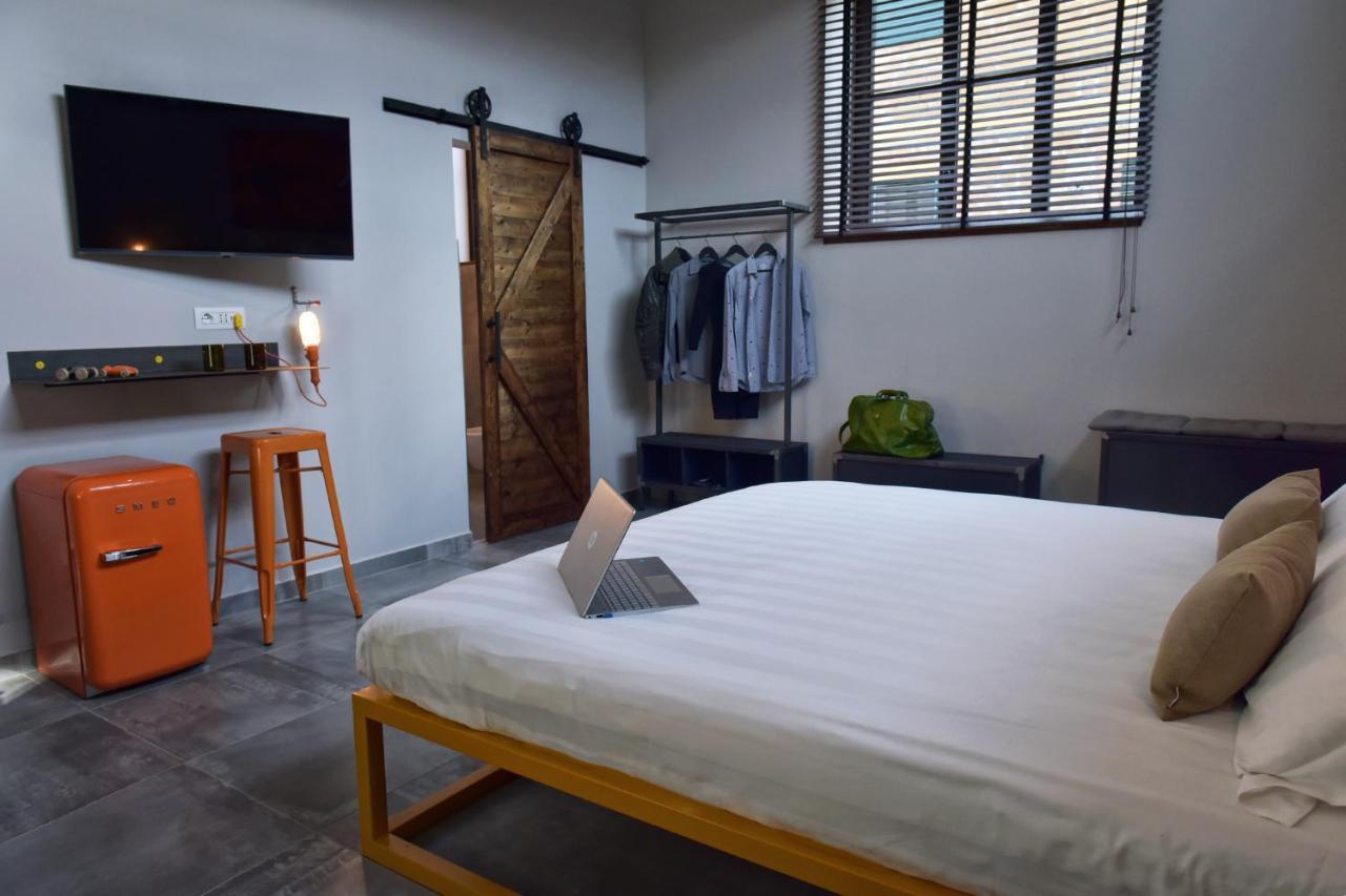 Garage47 Storica Officina Meccanica Loft B&B In Pienza Eksteriør billede
