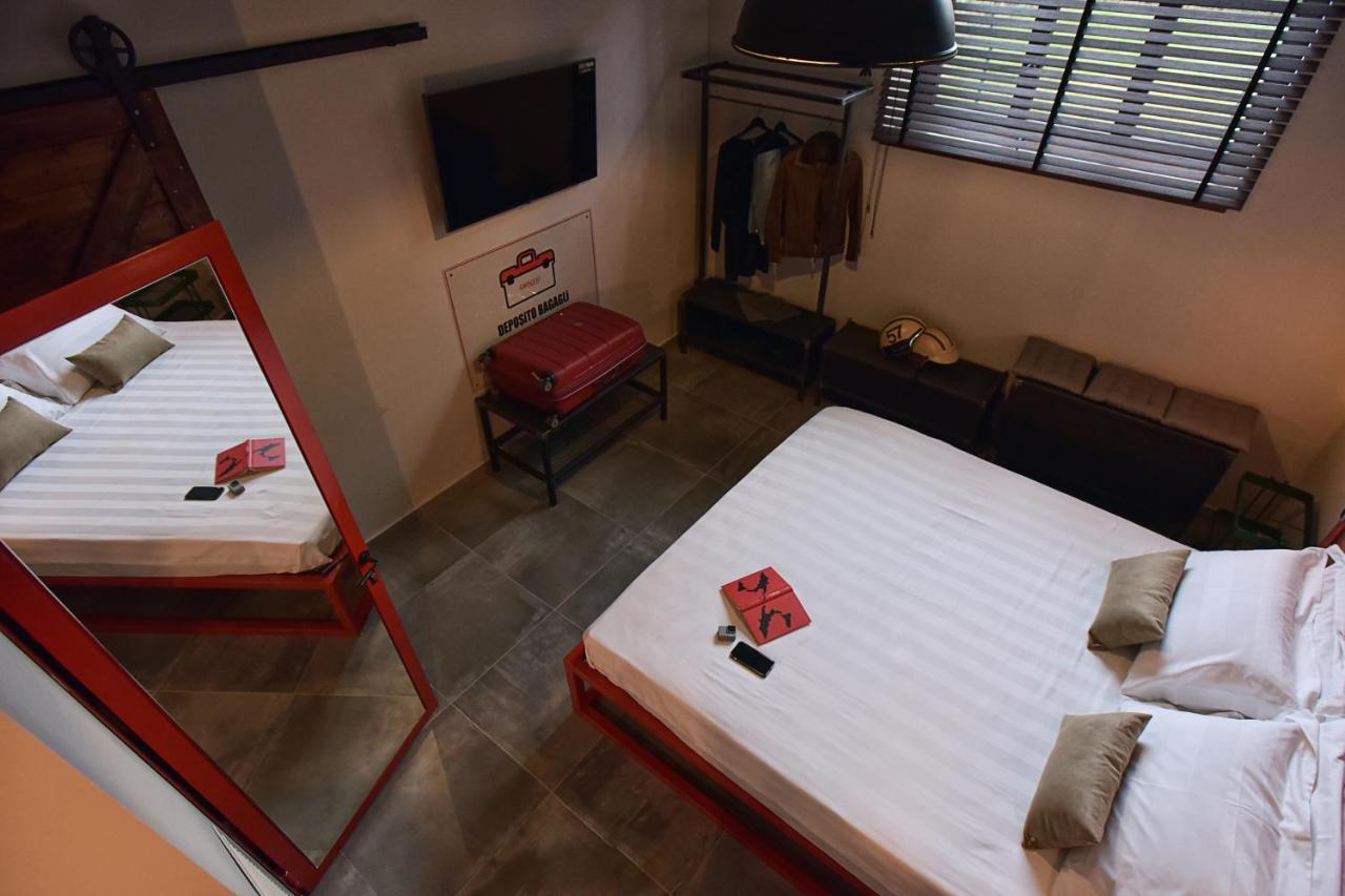 Garage47 Storica Officina Meccanica Loft B&B In Pienza Eksteriør billede