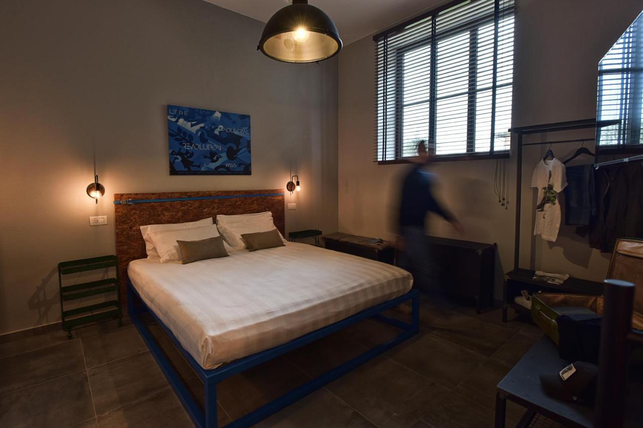 Garage47 Storica Officina Meccanica Loft B&B In Pienza Eksteriør billede