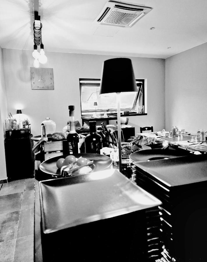 Garage47 Storica Officina Meccanica Loft B&B In Pienza Eksteriør billede